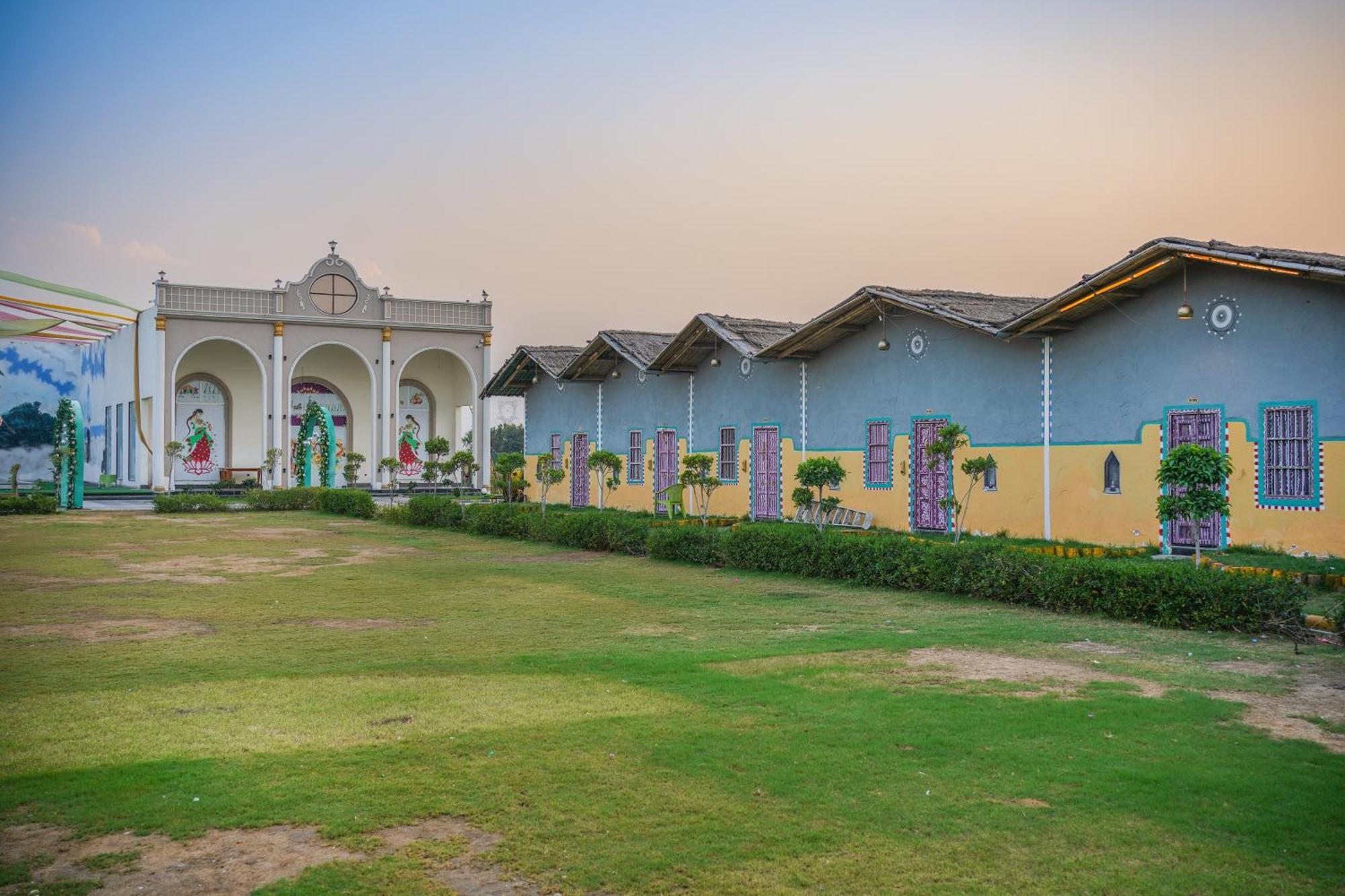 Royal Delight Resort Madina Exterior photo